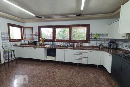 Casa à venda com 580m², 4 quartos e 1 vaga Casa à venda com 580m², 4 quartos e 1 vagaCozinha