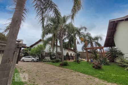 Casa à venda com 580m², 4 quartos e 1 vaga Casa à venda com 580m², 4 quartos e 1 vagaPátio