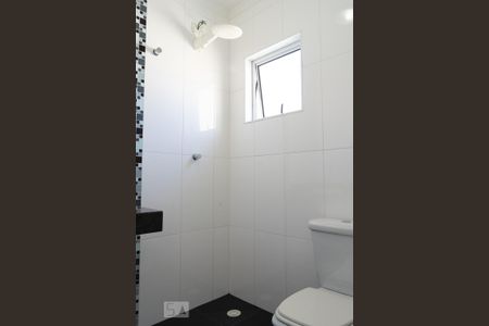 Casa à venda com 102m², 3 quartos e 2 vagas Casa à venda com 102m², 3 quartos e 2 vagasBanheiro da suíte