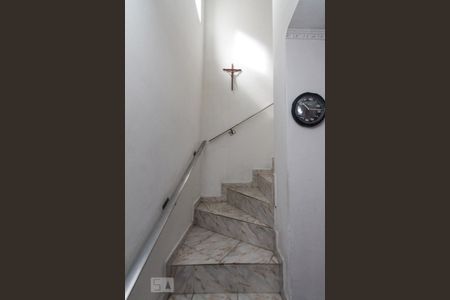 Casa à venda com 110m², 2 quartos e 2 vagasescada