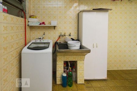 Casa à venda com 110m², 2 quartos e 2 vagasÁrea de Serviço