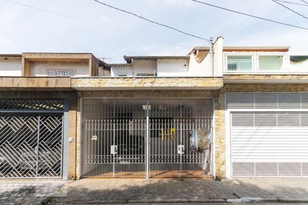 Casa à venda com 110m², 2 quartos e 2 vagasFachada