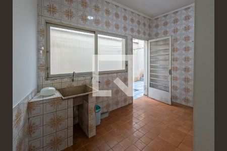 Casa à venda com 250m², 3 quartos e 1 vagaÁrea de Serviço