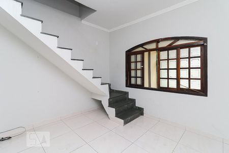 Sala de casa para alugar com 3 quartos, 180m² em Jardim Roberto, Osasco