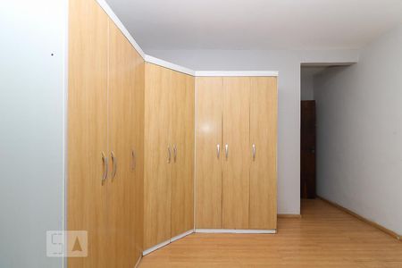 Quarto Suíte de casa para alugar com 3 quartos, 180m² em Jardim Roberto, Osasco