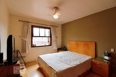 Casa à venda com 180m², 3 quartos e 3 vagasSuíte