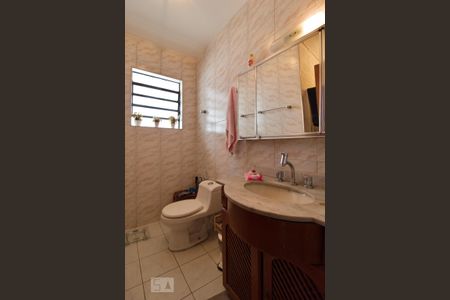 Casa à venda com 180m², 3 quartos e 3 vagasBanheiro