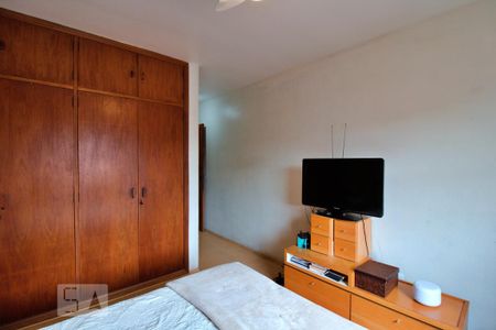 Casa à venda com 180m², 3 quartos e 3 vagasSuíte