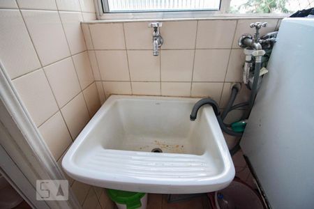 Apartamento para alugar com 76m², 3 quartos e 1 vagabanheiro de serviço