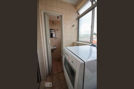 Apartamento para alugar com 76m², 3 quartos e 1 vagaarea de serviço