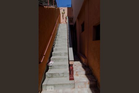 Casa à venda com 430m², 3 quartos e 1 vaga Casa à venda com 430m², 3 quartos e 1 vagaEscada - Área da Piscina