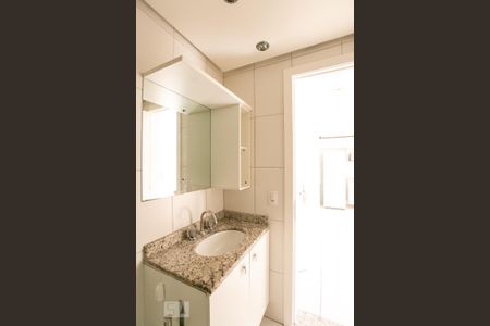 Banheiro de apartamento para alugar com 1 quarto, 45m² em Centro Histórico, Porto Alegre