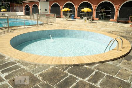 Apartamento para alugar com 57m², 2 quartos e 1 vagaPiscina