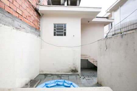 Casa para alugar com 27m², 1 quarto e sem vaga Casa para alugar com 27m², 1 quarto e sem vagaQuintal