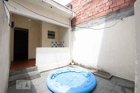 Casa para alugar com 27m², 1 quarto e sem vaga Casa para alugar com 27m², 1 quarto e sem vagaQuintal