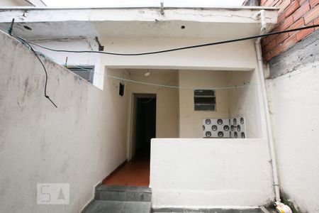 Casa para alugar com 27m², 1 quarto e sem vaga Casa para alugar com 27m², 1 quarto e sem vagaFachada