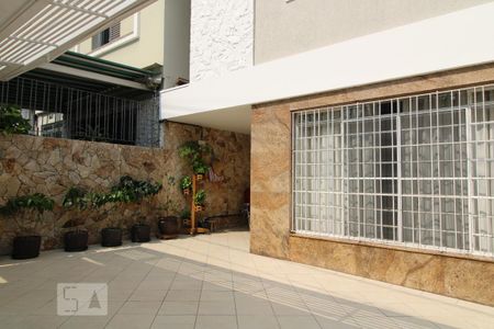 Casa à venda com 180m², 4 quartos e 3 vagasEntrada