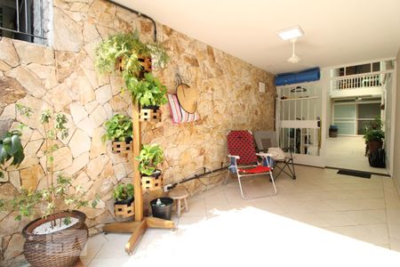 Casa à venda com 180m², 4 quartos e 3 vagasEntrada da Casa
