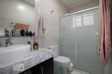 Casa à venda com 180m², 4 quartos e 3 vagasBanheiro da Suíte