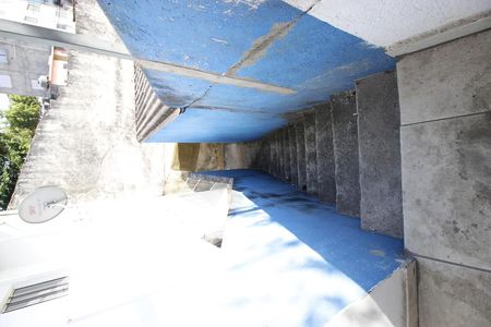 Casa para alugar com 40m², 2 quartos e sem vagaEscada