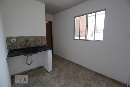 Sala/Cozinha de casa para alugar com 2 quartos, 40m² em Vila Monte Santo, São Paulo