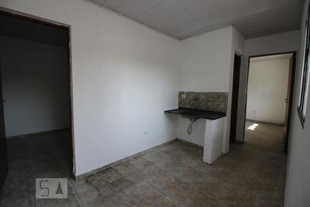 Sala/Cozinha de casa para alugar com 2 quartos, 40m² em Vila Monte Santo, São Paulo