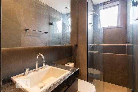 Banheiro de apartamento para alugar com 1 quarto, 30m² em Vila Olímpia, São Paulo