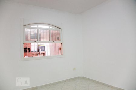 Casa para alugar com 150m², 2 quartos e 2 vagasQuarto 2
