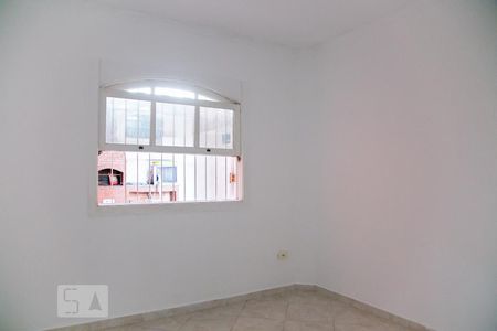 Casa para alugar com 150m², 2 quartos e 2 vagasQuarto 2