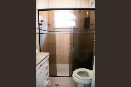 Casa para alugar com 150m², 2 quartos e 2 vagasBanheiro