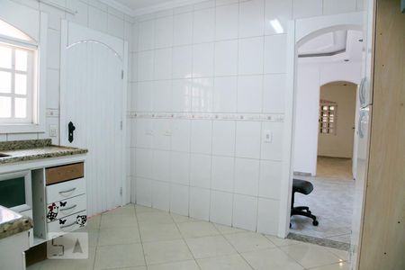 Casa para alugar com 150m², 2 quartos e 2 vagasCozinha
