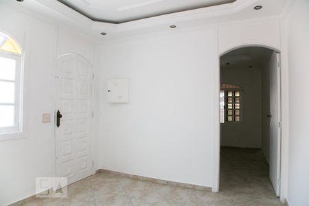 Sala de casa para alugar com 2 quartos, 150m² em Vila Nova Curuçá, São Paulo