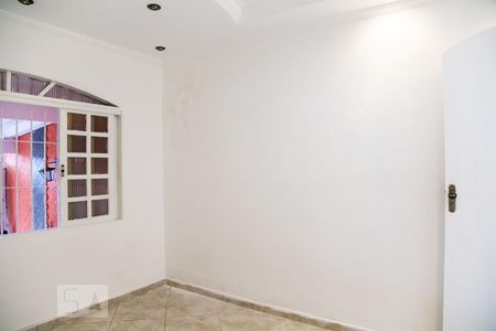 Casa para alugar com 150m², 2 quartos e 2 vagasQuarto 1