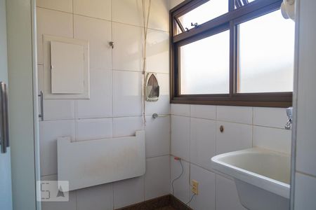Apartamento para alugar com 68m², 2 quartos e 2 vagasÁrea de Serviço