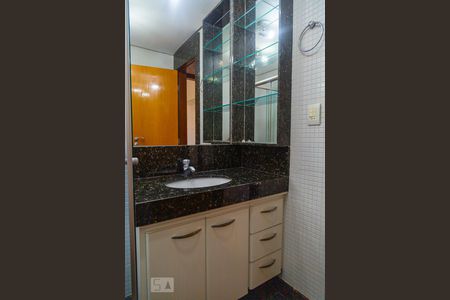 Apartamento para alugar com 68m², 2 quartos e 2 vagasBanheiro da Suíte 2