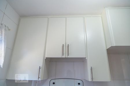 Apartamento para alugar com 68m², 2 quartos e 2 vagasArmário da Cozinha