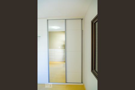 Apartamento para alugar com 68m², 2 quartos e 2 vagasArmário da Suíte 2