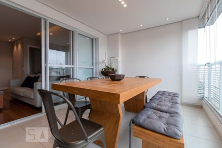 Apartamento à venda com 89m², 2 quartos e 2 vagasVaranda