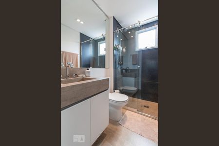 Apartamento à venda com 89m², 2 quartos e 2 vagasBanheiro da Suíte 2