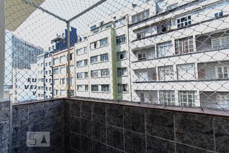 Apartamento para alugar com 108m², 3 quartos e sem vaga Apartamento para alugar com 108m², 3 quartos e sem vagaVaranda