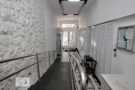 Apartamento para alugar com 108m², 3 quartos e sem vaga Apartamento para alugar com 108m², 3 quartos e sem vagaEntrada do prédio