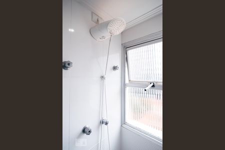 Apartamento à venda com 81m², 3 quartos e 1 vaga Apartamento à venda com 81m², 3 quartos e 1 vagaBanheiro Social