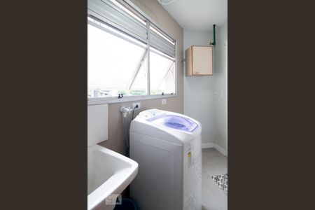 Apartamento à venda com 81m², 3 quartos e 1 vaga Apartamento à venda com 81m², 3 quartos e 1 vagaÁrea de Serviço