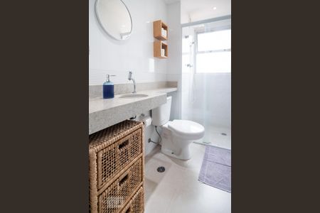 Apartamento à venda com 81m², 3 quartos e 1 vaga Apartamento à venda com 81m², 3 quartos e 1 vagaBanheiro Social