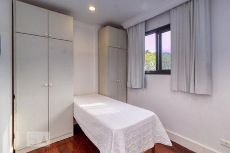 Apartamento à venda com 392m², 4 quartos e 5 vagasQuarto de Serviço