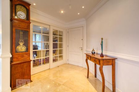 Hall de Entrada de apartamento à venda com 4 quartos, 392m² em Cabral, Curitiba