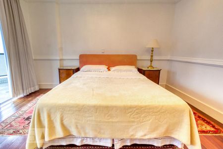 Apartamento à venda com 392m², 4 quartos e 5 vagasSuíte 4