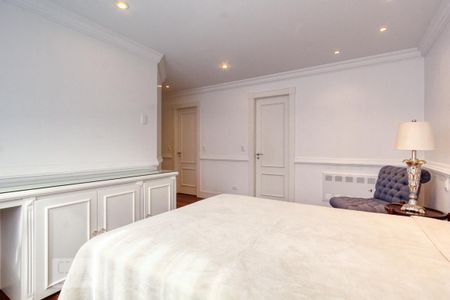 Apartamento à venda com 392m², 4 quartos e 5 vagasSuíte 1 