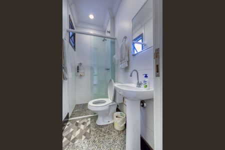 Apartamento à venda com 392m², 4 quartos e 5 vagasBanheiro de Serviço