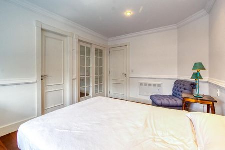 Apartamento à venda com 392m², 4 quartos e 5 vagasSuíte 2